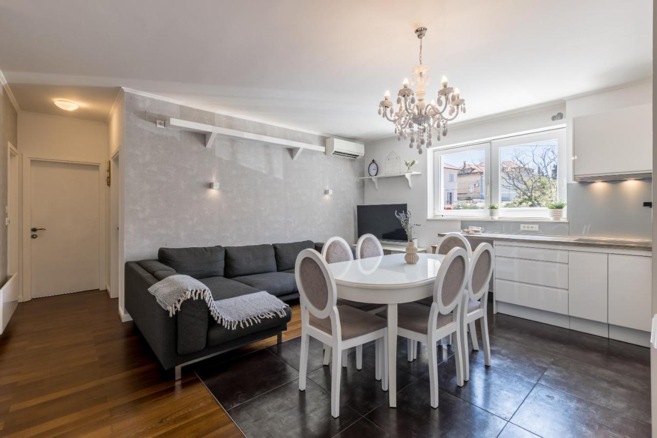 Central Park Apartment With Terrace Split Exteriér fotografie